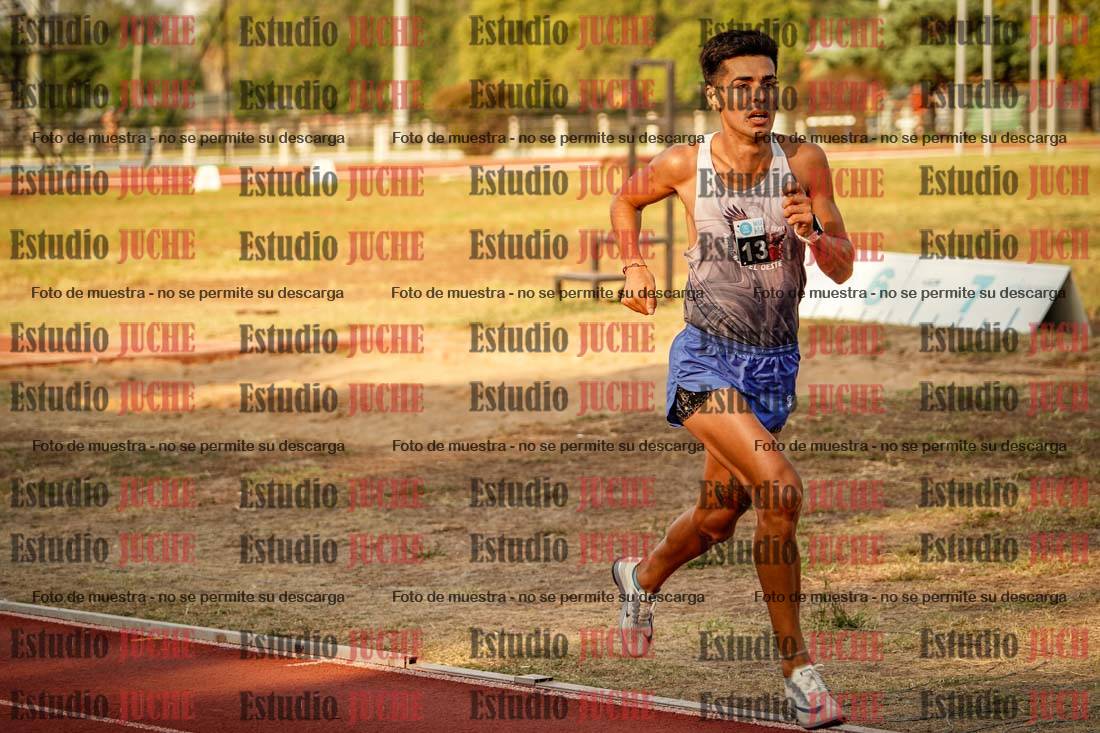 Fotos de los 5000 m llanos de mujeres y varones