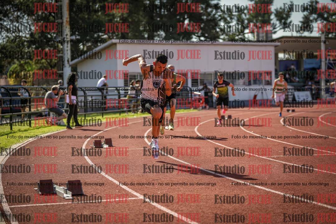 Fotos de los 400 m llanos de varones