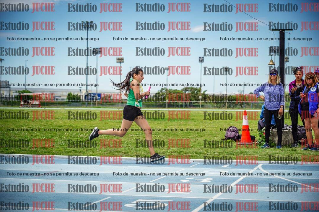 Fotos de las postas 4x200 m llanos de mujeres