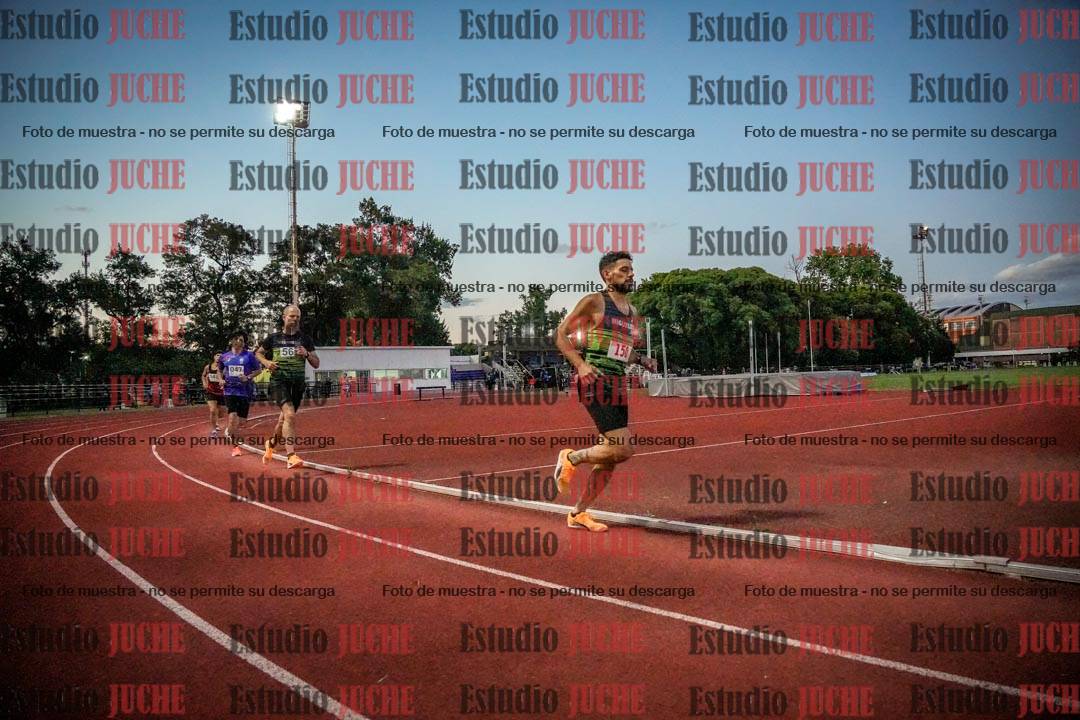 Fotos de los 1500 m llanos de varones