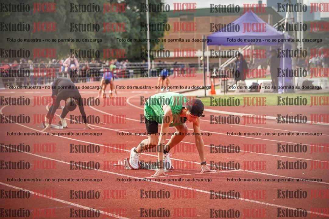 Fotos de los 400 m llanos de varones
