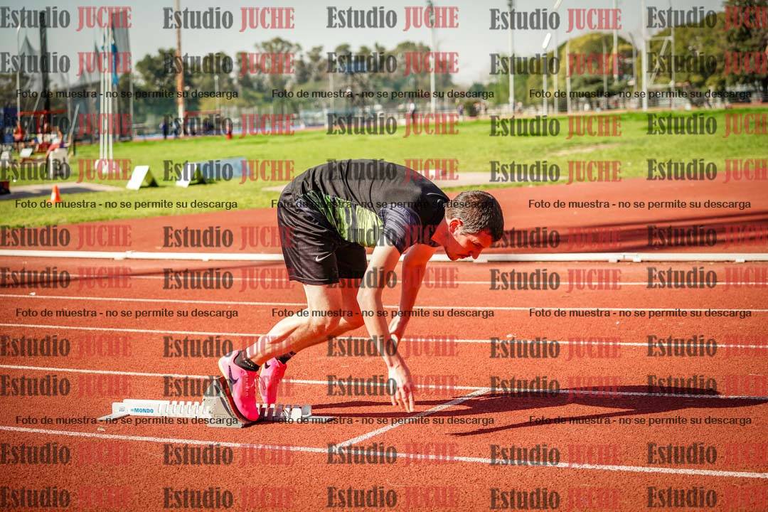 Fotos de los 400 m llanos de varones