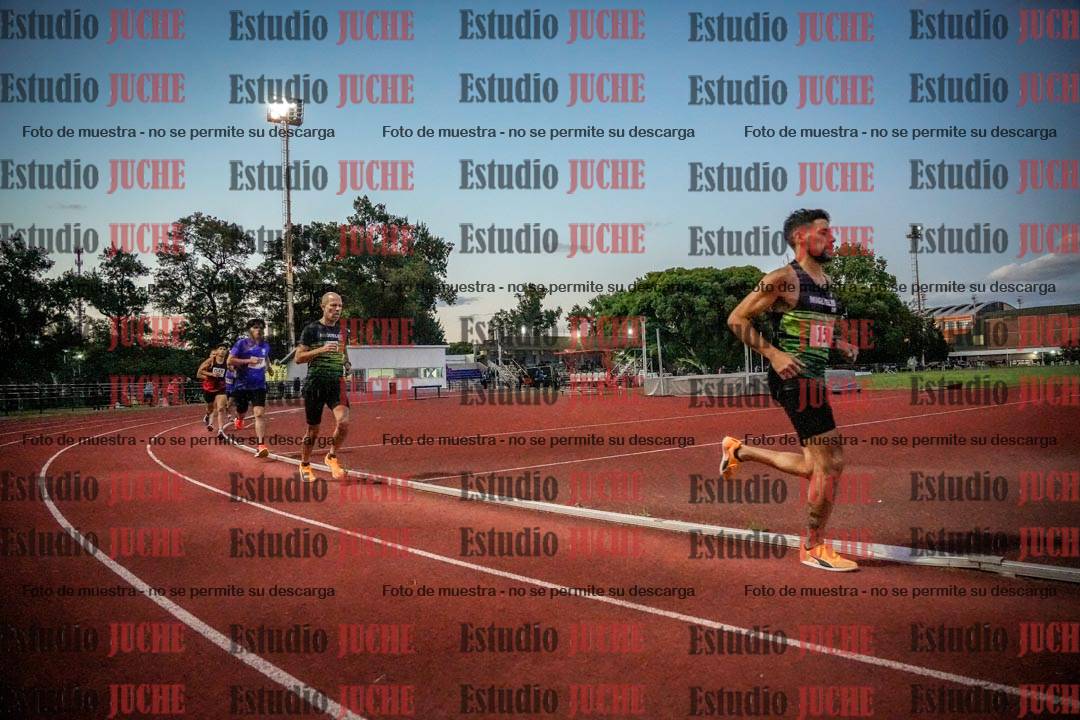 Fotos de los 1500 m llanos de varones