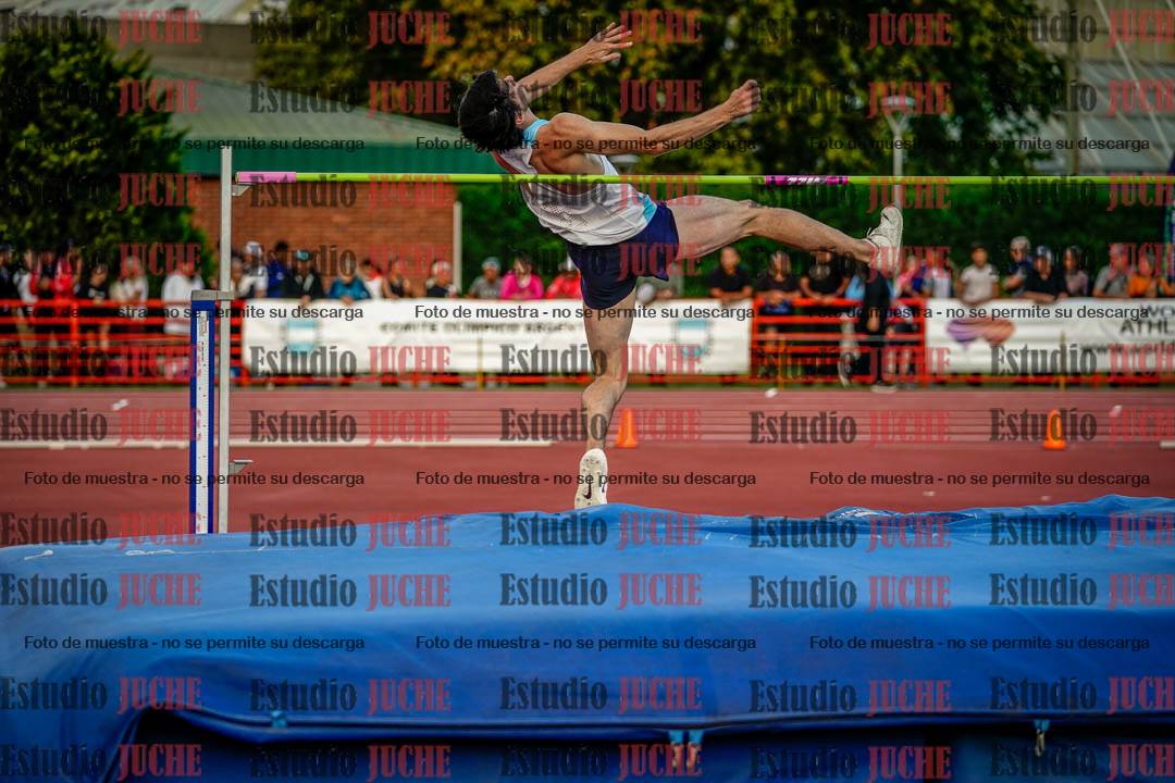 Fotos del salto en alto de varones - deca 4