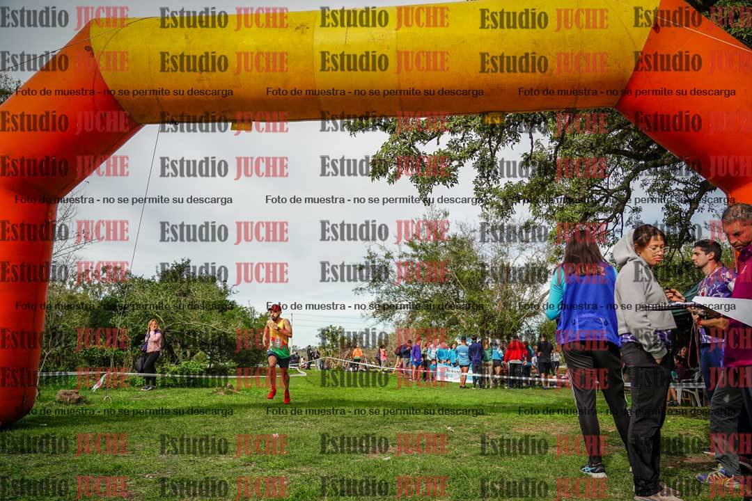 Fotos de la llegada del cross de 8000 m