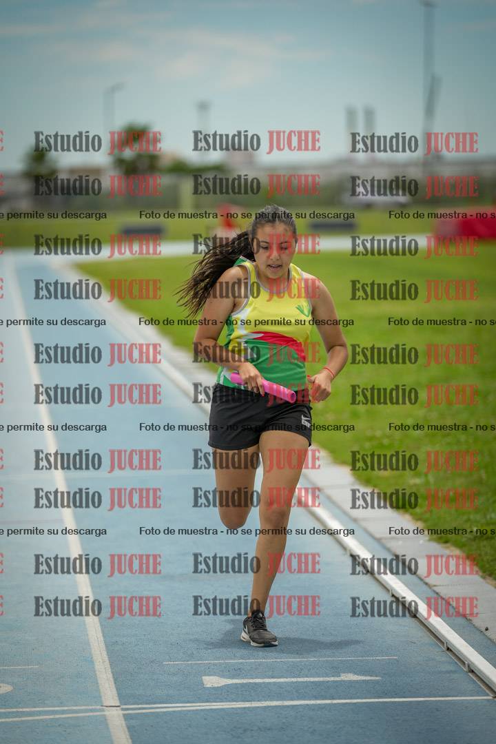 Fotos de las postas 4x200 m llanos de mujeres