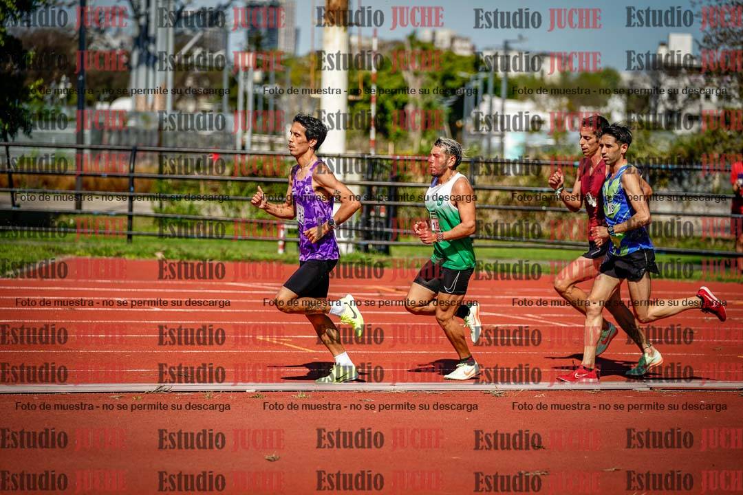 Fotos de los 5000 m llanos de mujeres y varones