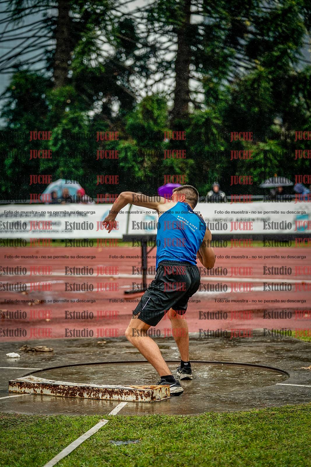 Fotos del lanzamiento de bala de varones - decatlón 3