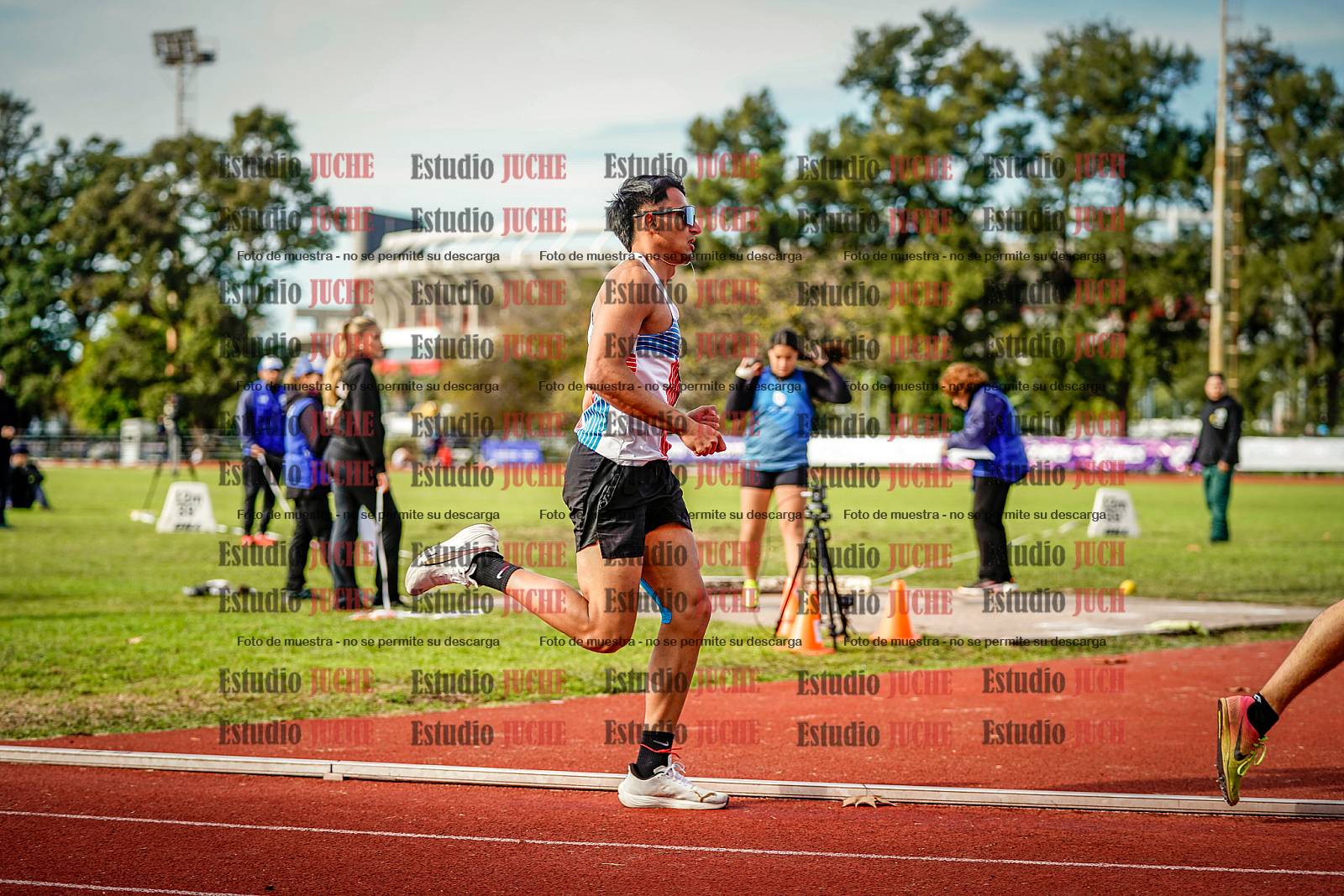 Fotos de los 1500 m llanos de varones - decatlón 10
