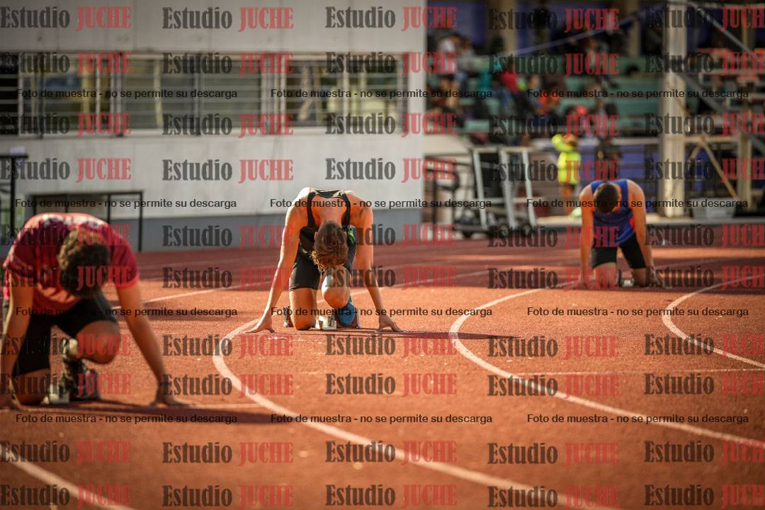 Fotos de los 400 m llanos de varones
