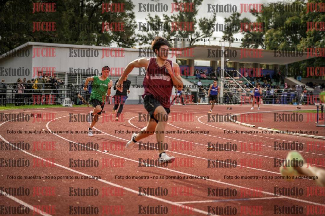Fotos de los 400 m llanos de varones