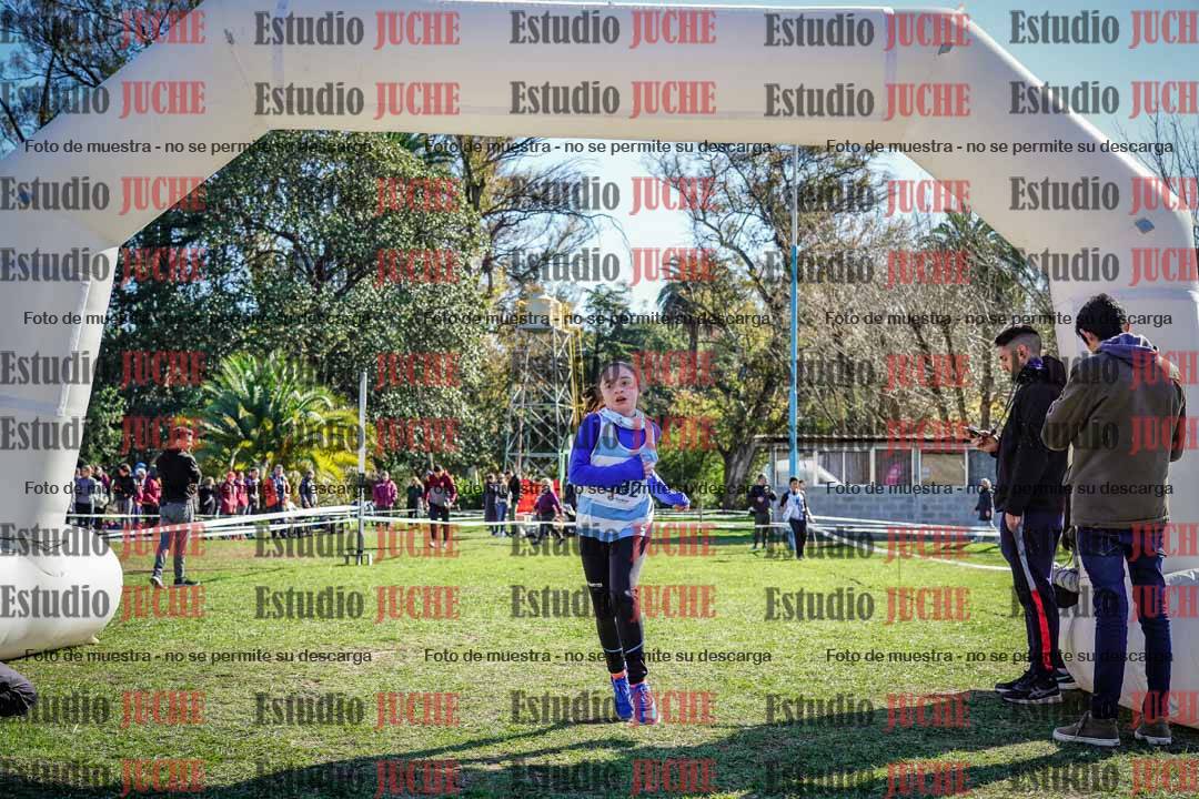 Fotos de la llegada del cross de 1000 m