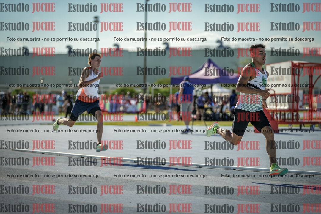 Fotos de los 400 m llanos de varones