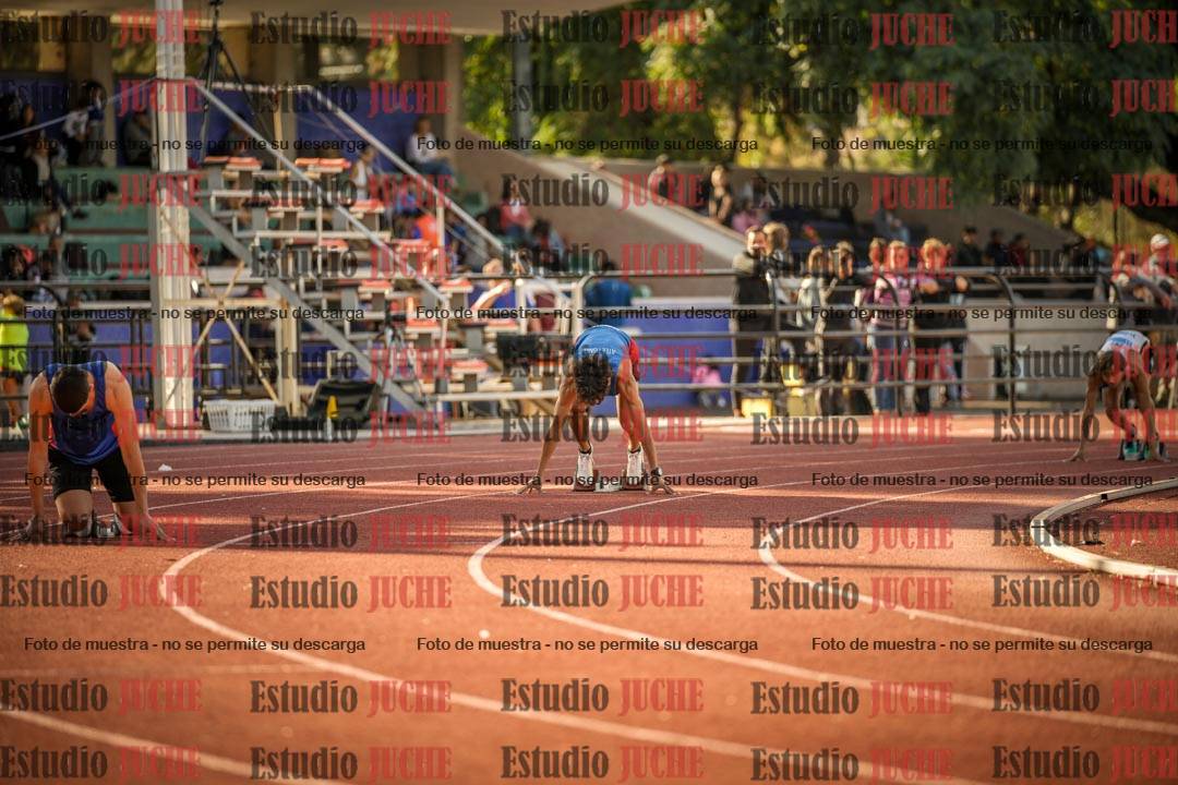Fotos de los 400 m llanos de varones