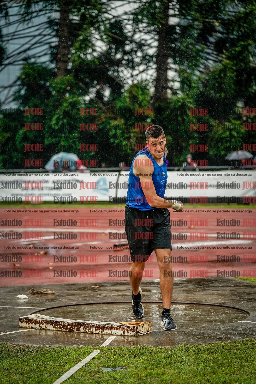 Fotos del lanzamiento de bala de varones - decatlón 3
