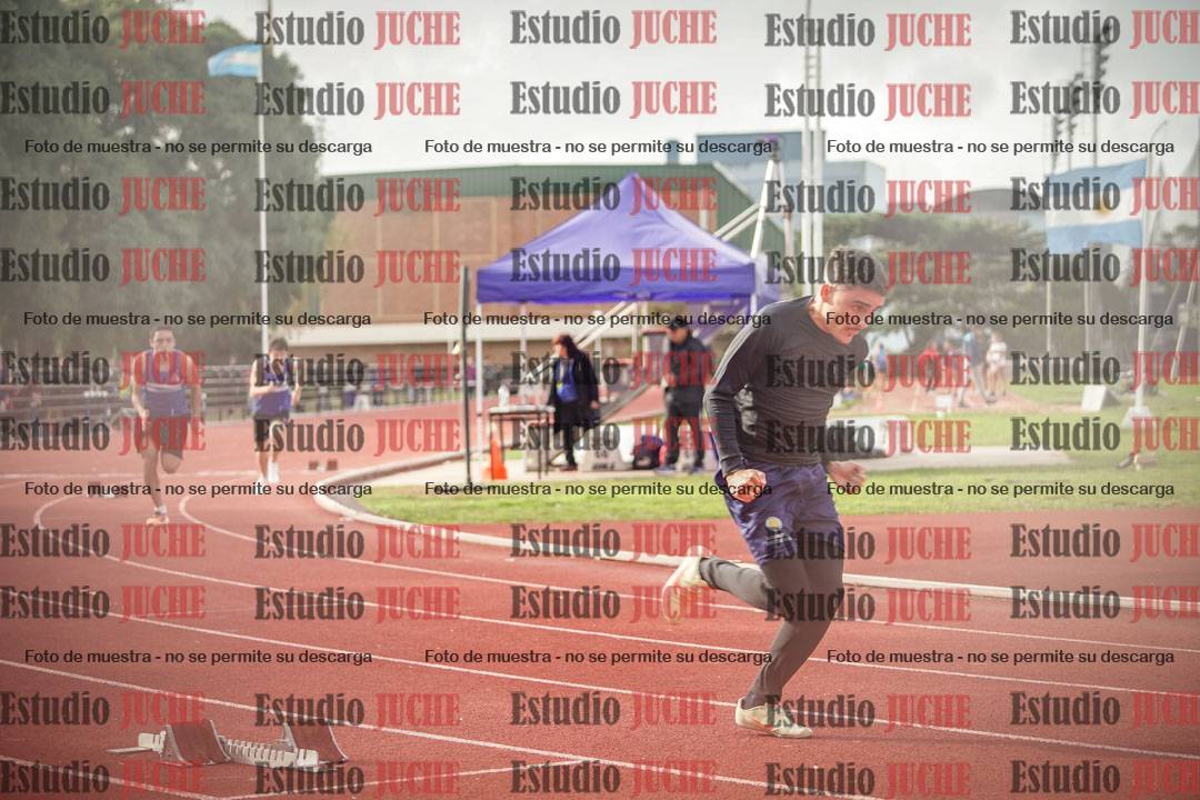 Fotos de los 400 m llanos de varones