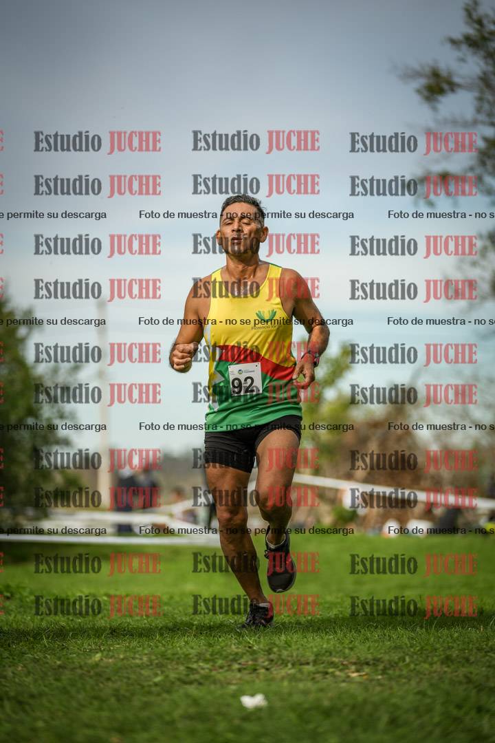 Fotos de la llegada del cross de 8000 m