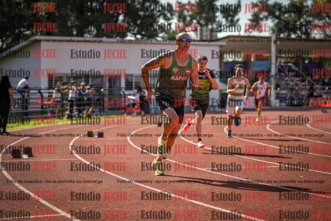 Fotos de los 400 m llanos de varones