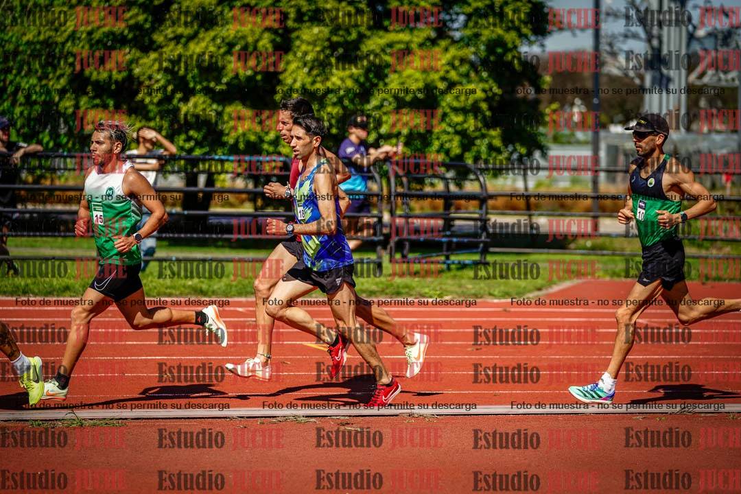 Fotos de los 5000 m llanos de mujeres y varones