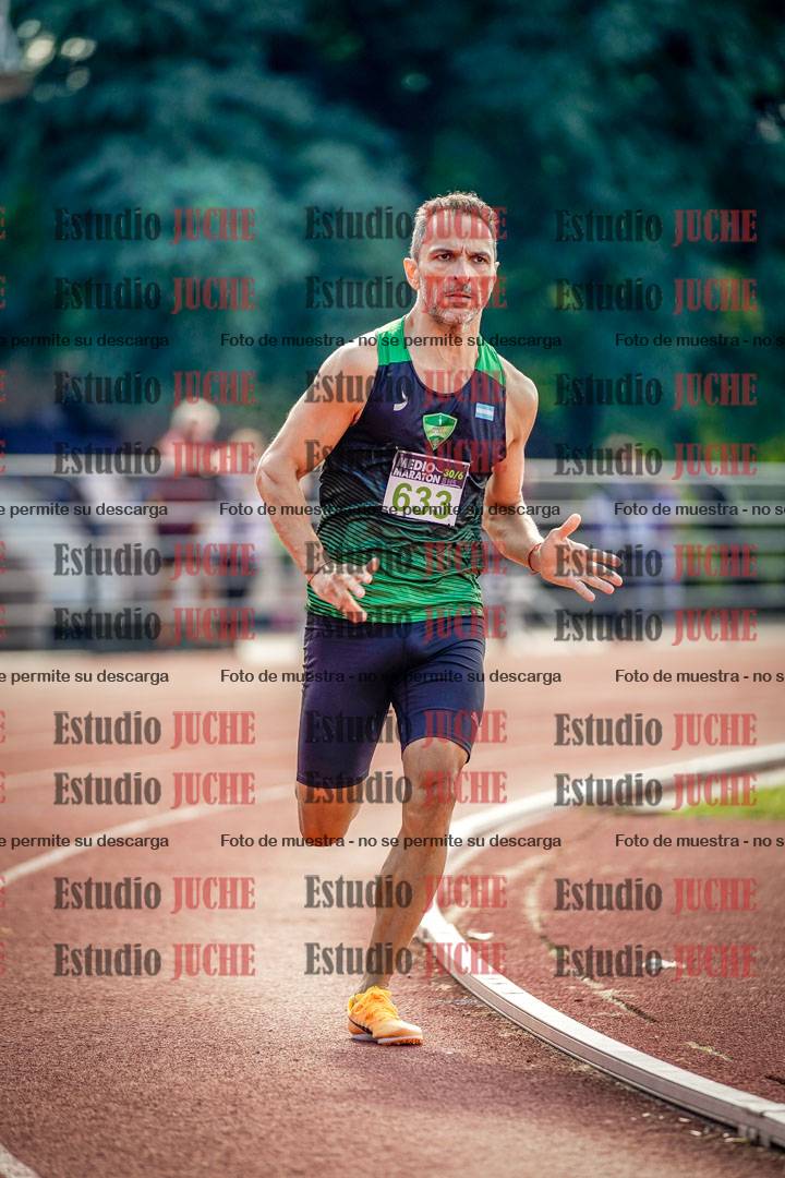 Fotos de los 800 m llanos de varones