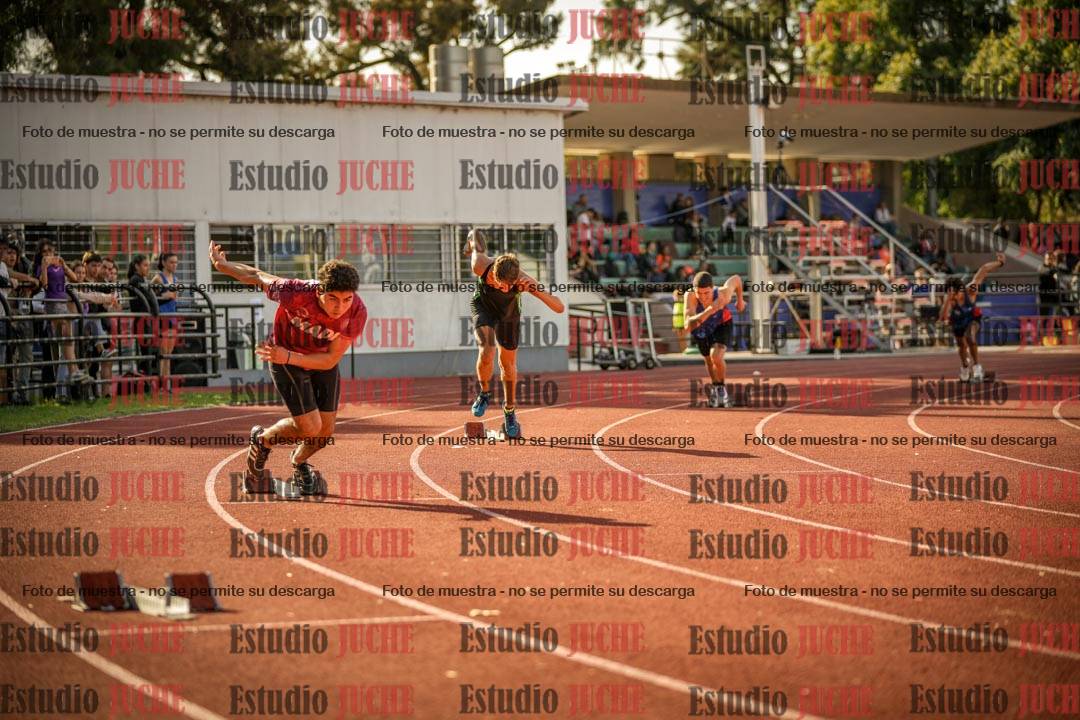 Fotos de los 400 m llanos de varones