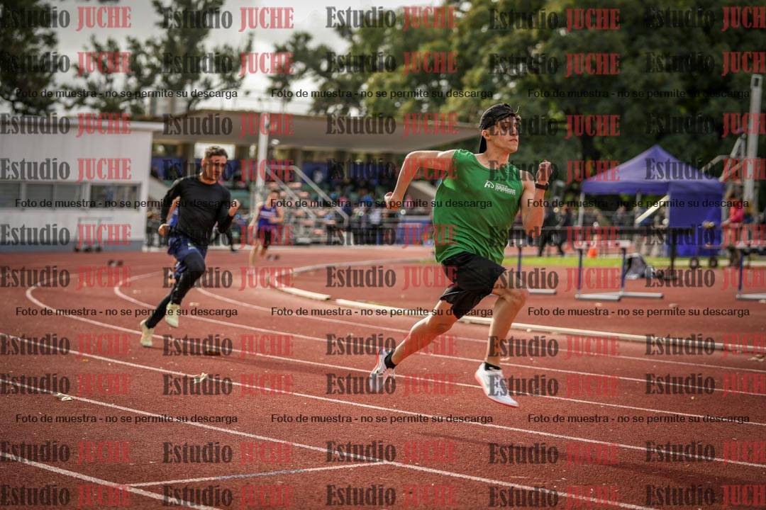 Fotos de los 400 m llanos de varones