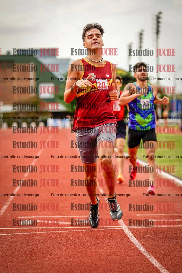 Fotos de los 800 m de varones