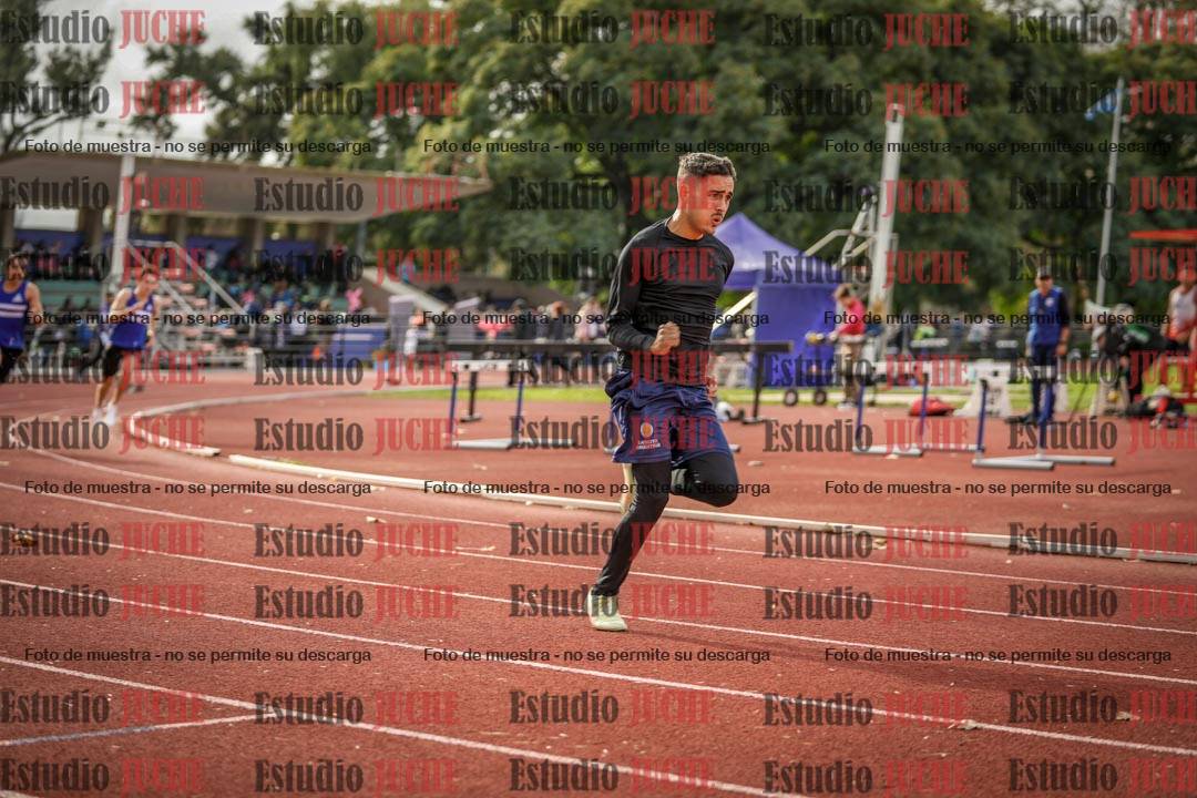 Fotos de los 400 m llanos de varones