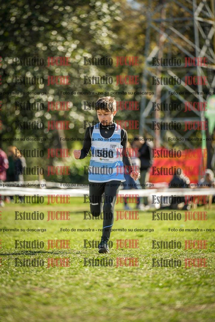 Fotos de la llegada del cross de 1000 m