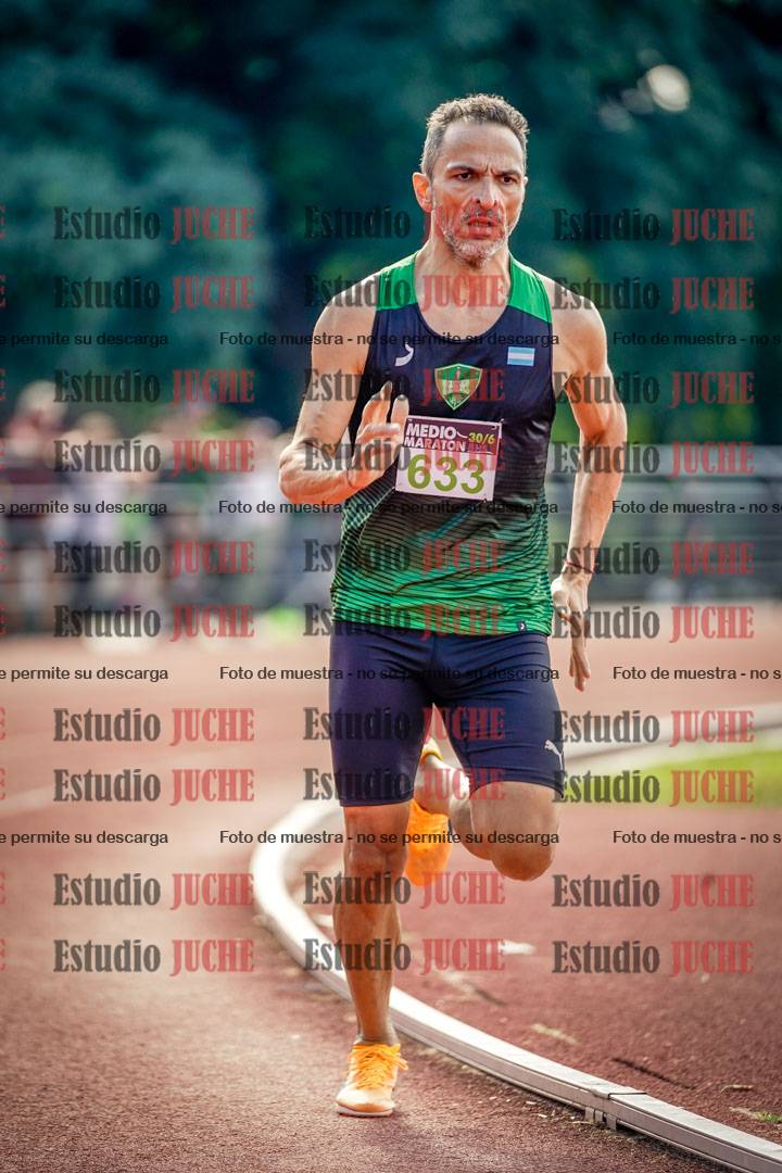 Fotos de los 800 m llanos de varones