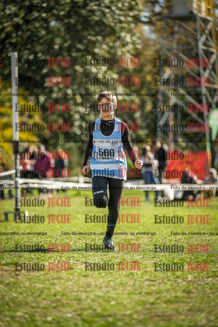 Fotos de la llegada del cross de 1000 m