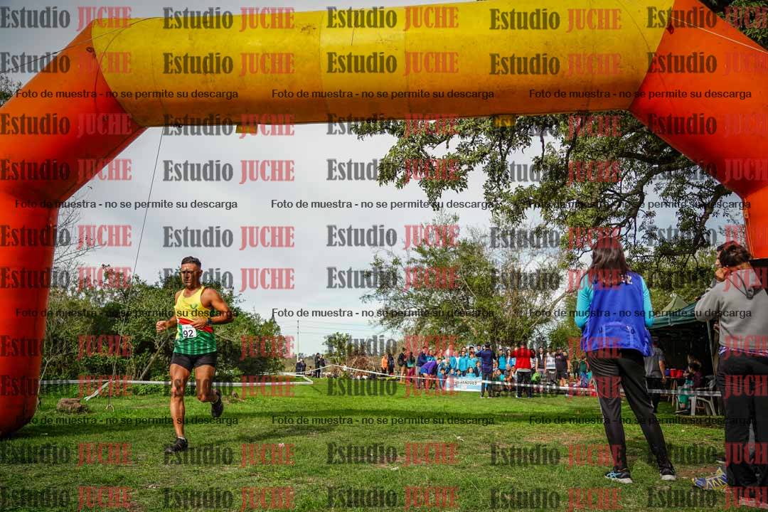 Fotos de la llegada del cross de 8000 m