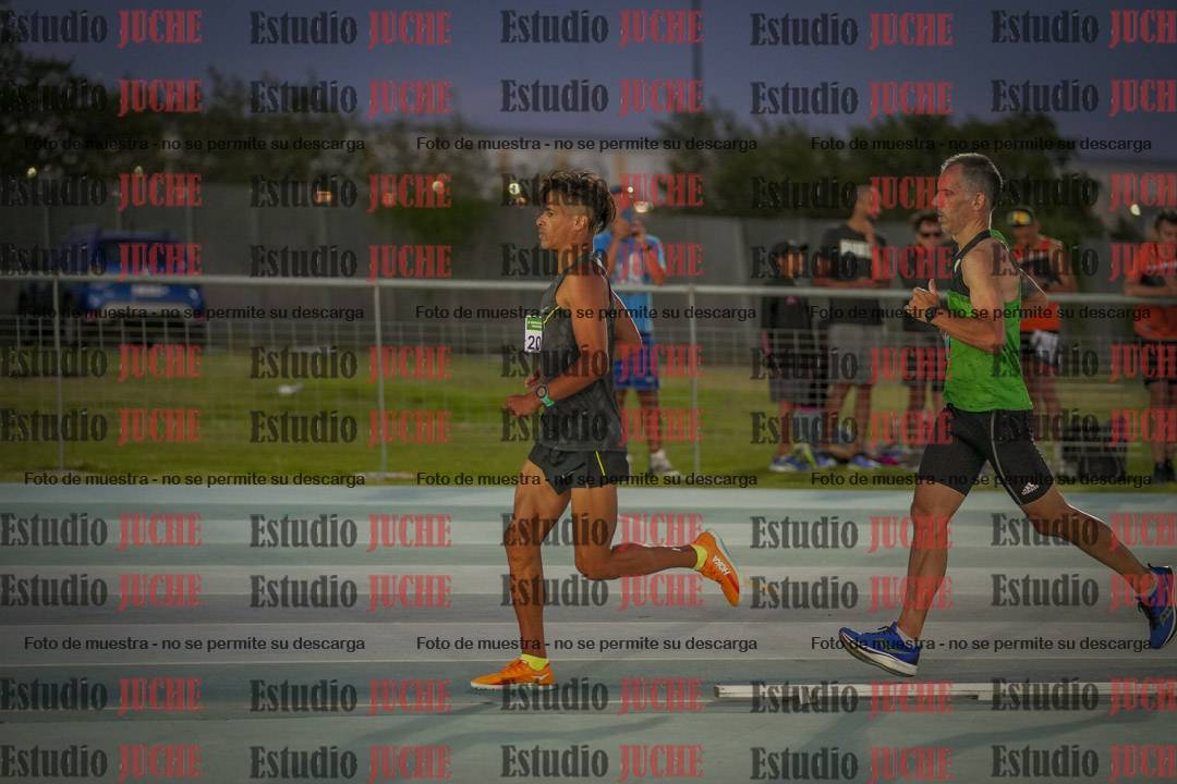 Fotos de los 3000 m llanos de varones
