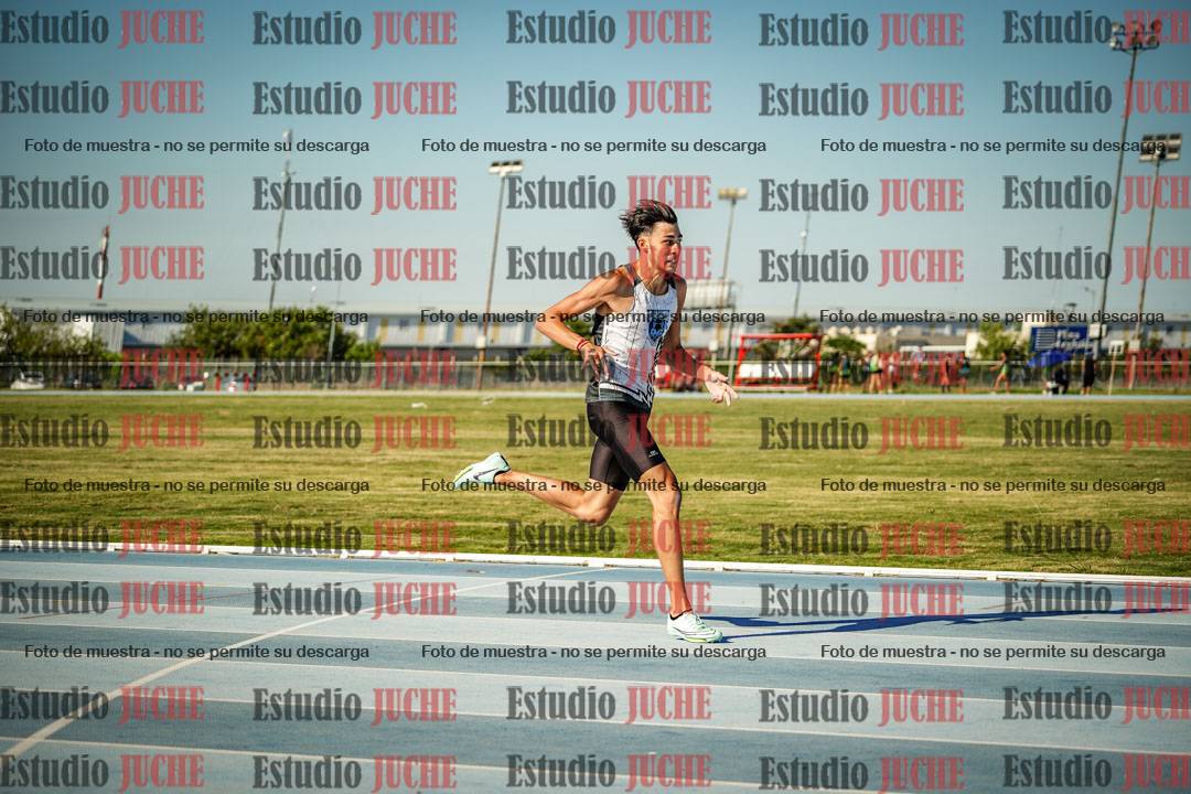 Fotos de los 400 m llanos de varones