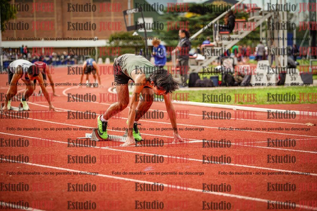 Fotos de los 400 m llanos de varones