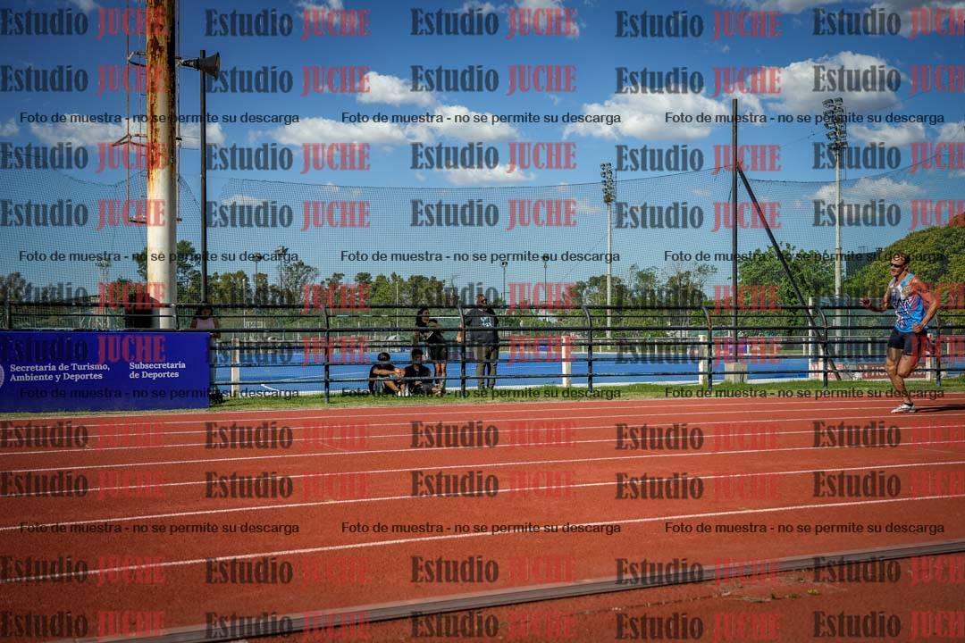 Fotos de los 200 m llanos de varones