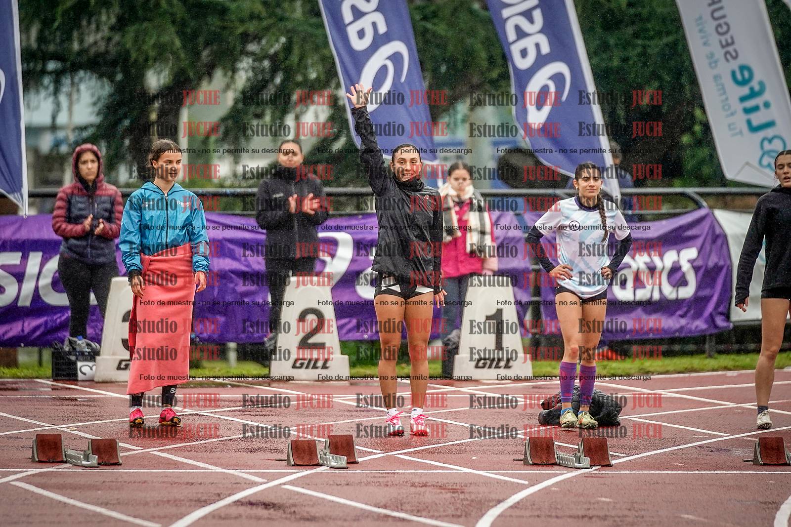 Fotos de los 100 m llanos de mujeres - FINAL