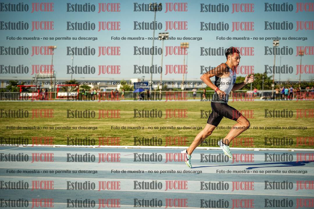Fotos de los 400 m llanos de varones