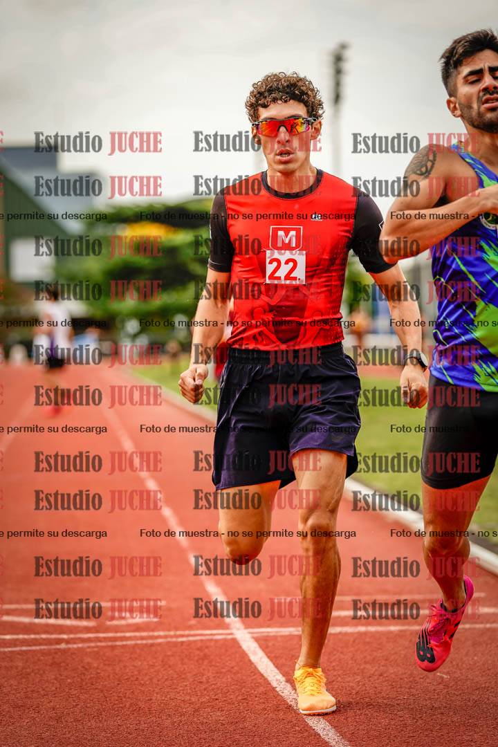 Fotos de los 800 m de varones
