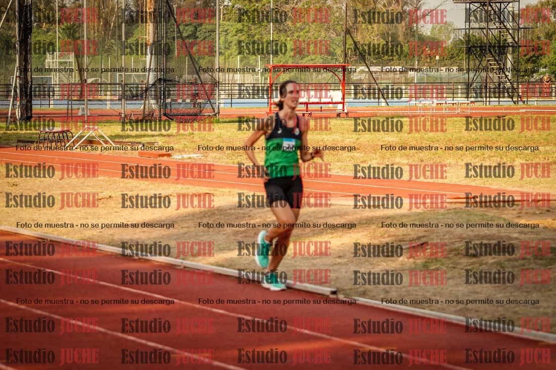 Fotos de los 5000 m llanos de mujeres y varones
