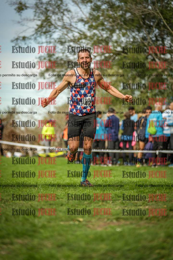 Fotos de la llegada del cross de 8000 m