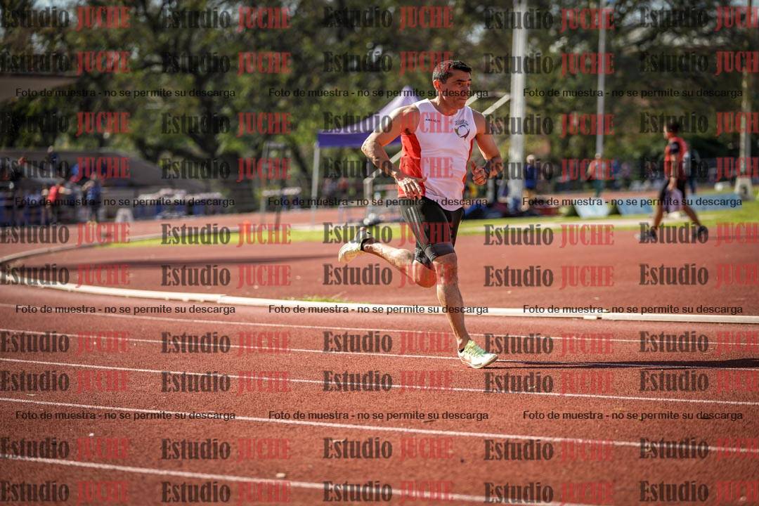 Fotos de los 400 m llanos de varones