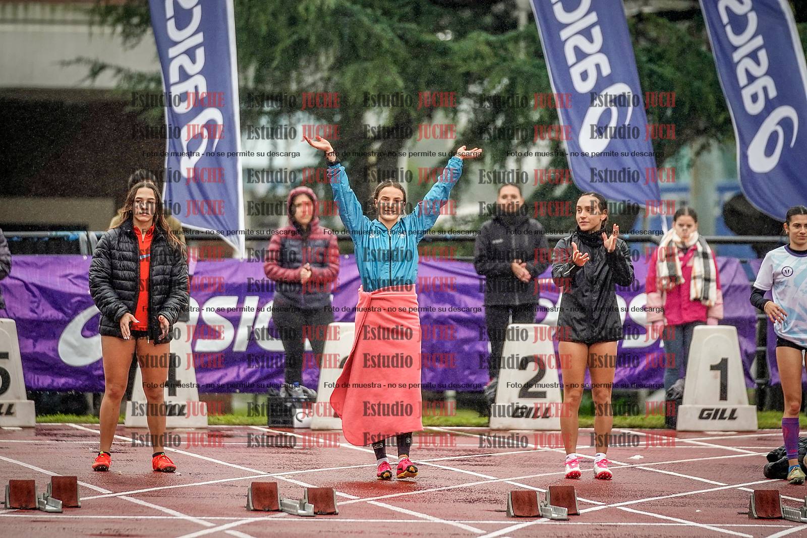 Fotos de los 100 m llanos de mujeres - FINAL