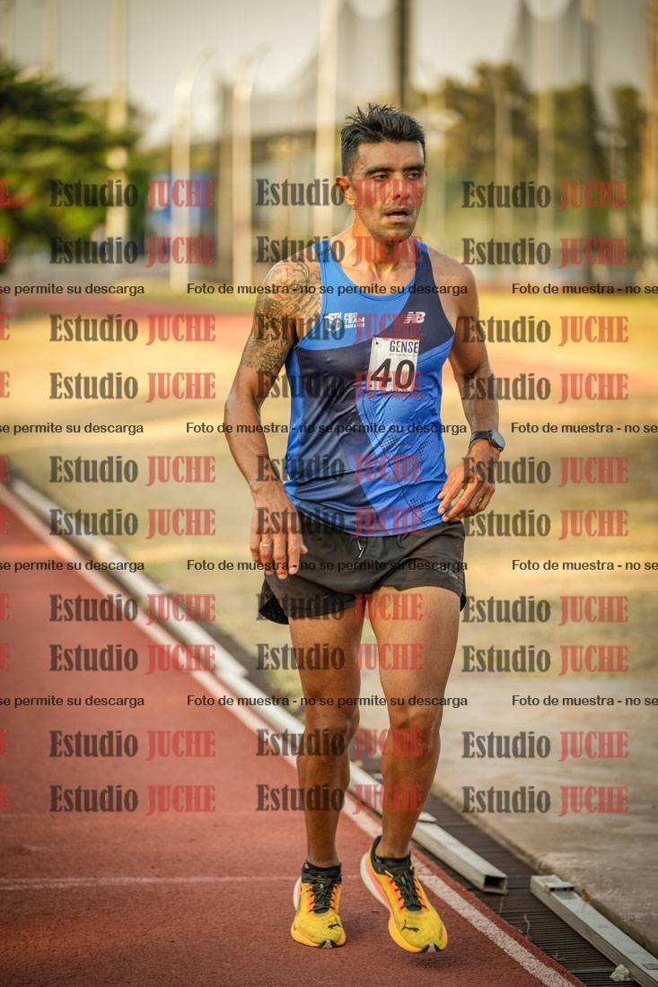 Fotos de los 5000 m llanos de mujeres y varones