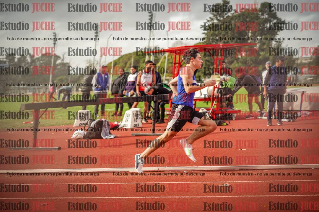 Fotos de los 400 m llanos de varones