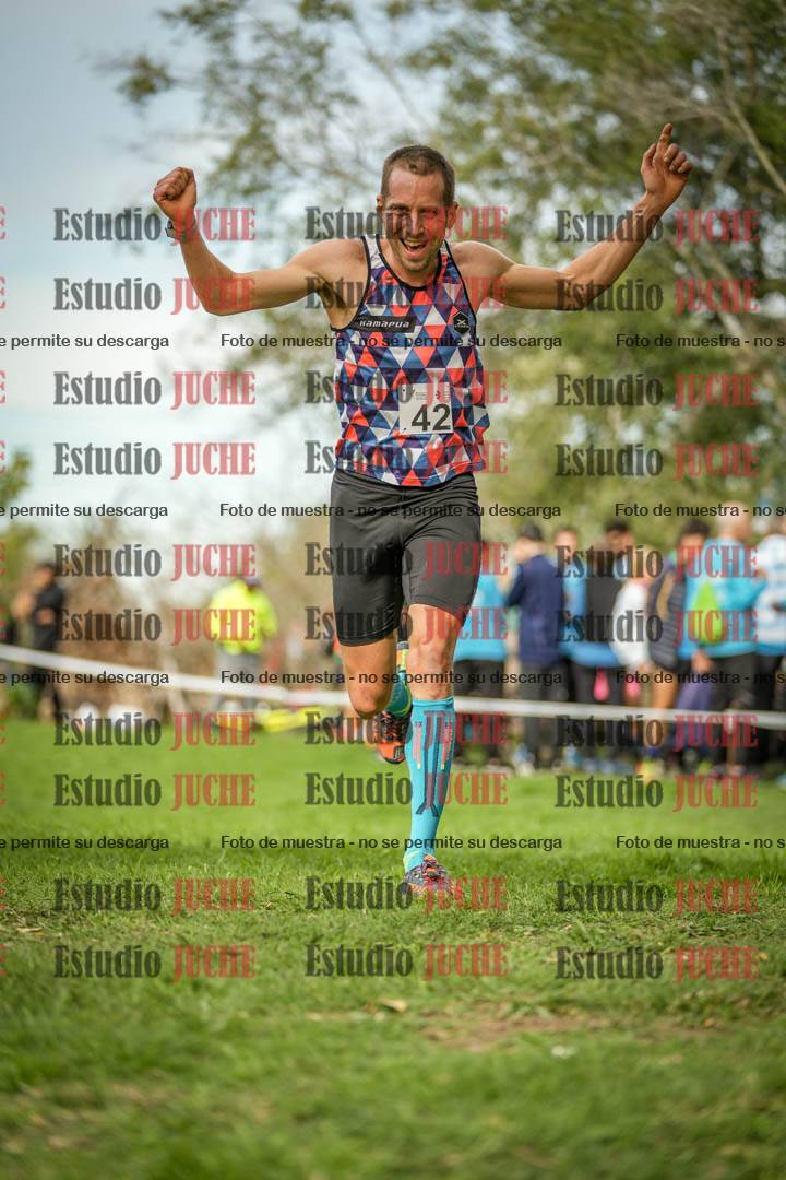 Fotos de la llegada del cross de 8000 m