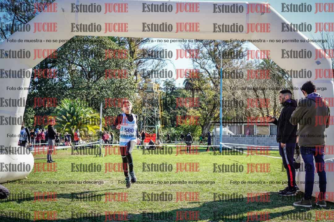 Fotos de la llegada del cross de 1000 m