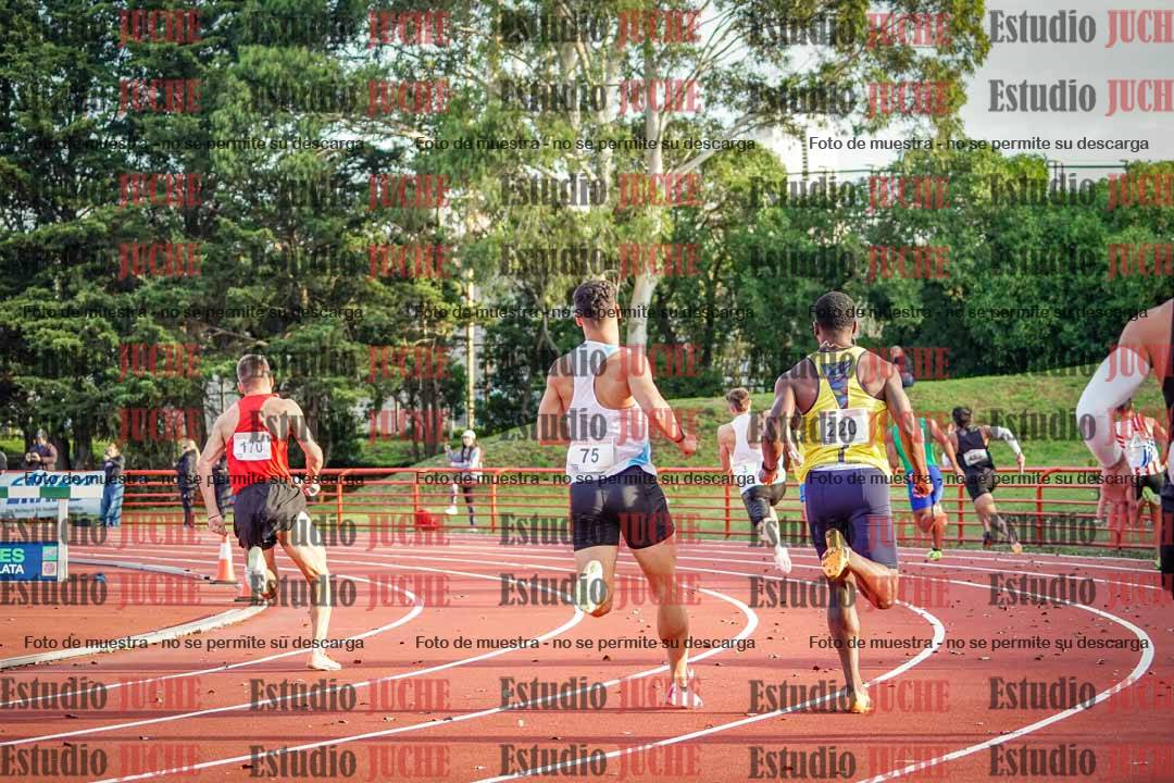 Fotos de los relevos 4x100 m de varones