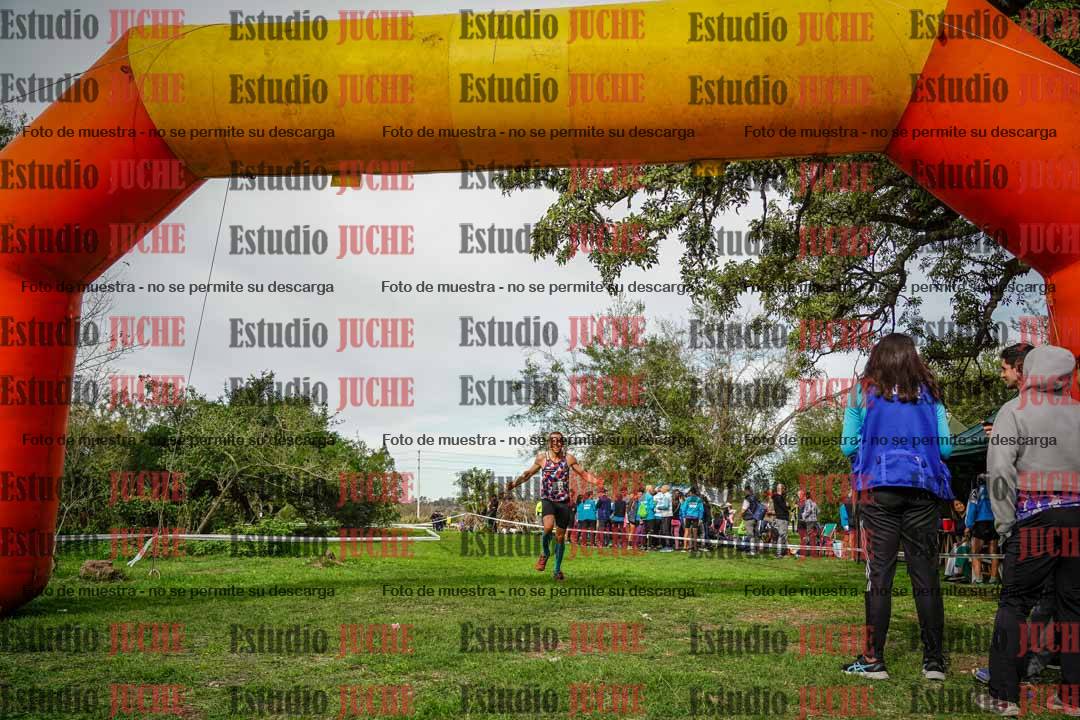 Fotos de la llegada del cross de 8000 m
