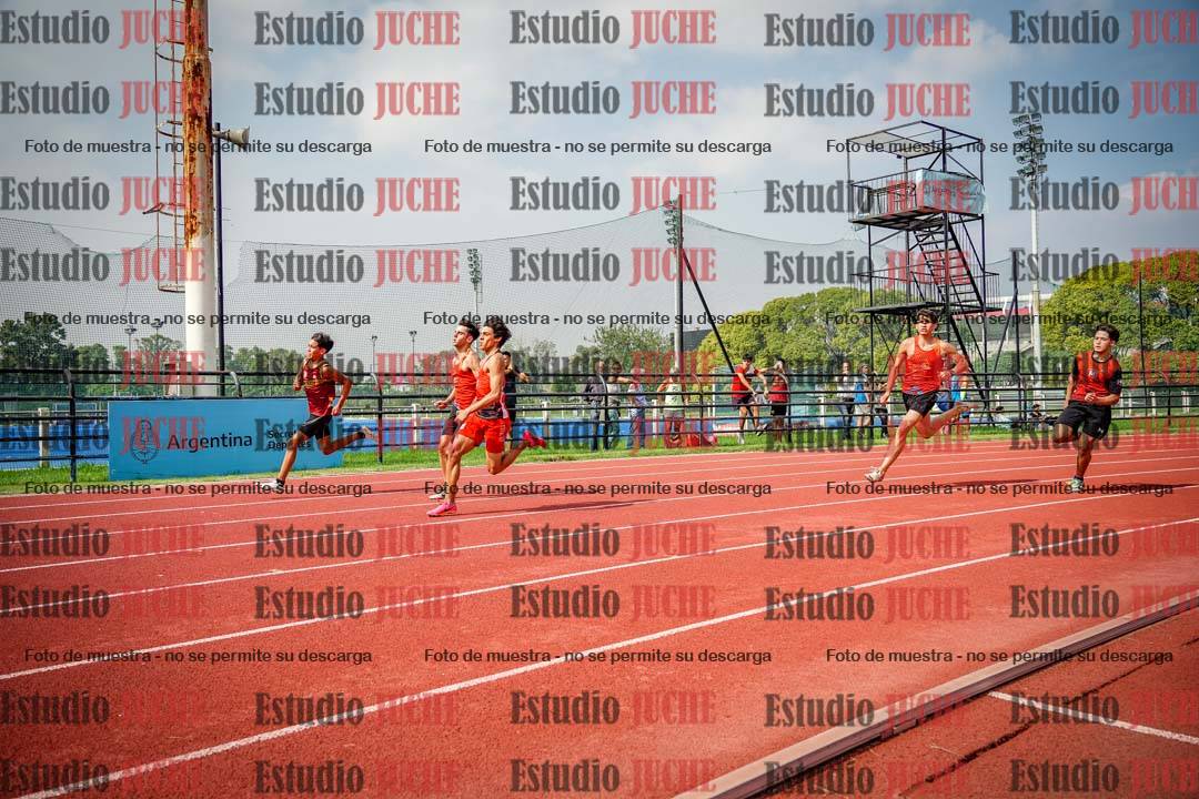 Fotos de los 200 m llanos de varones